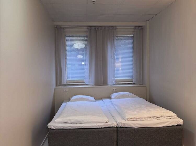 Общежитие Nomad Gardet