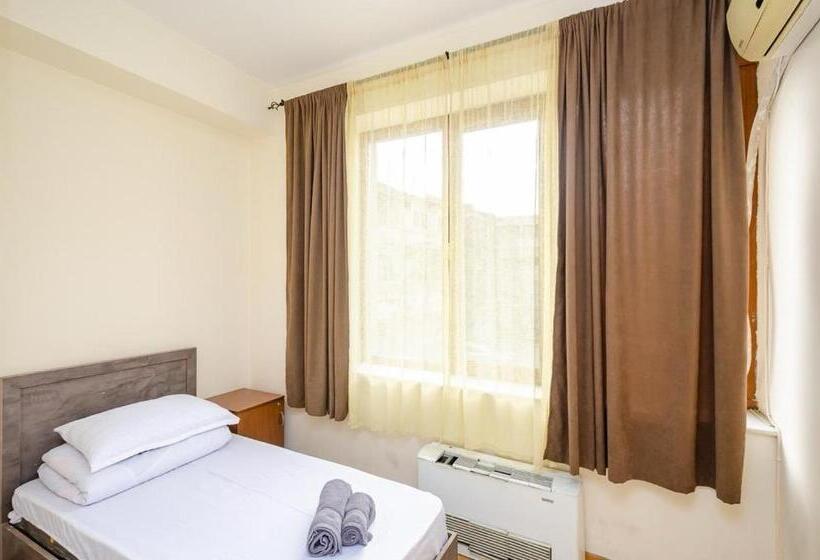 Areva Hostel & Apartment