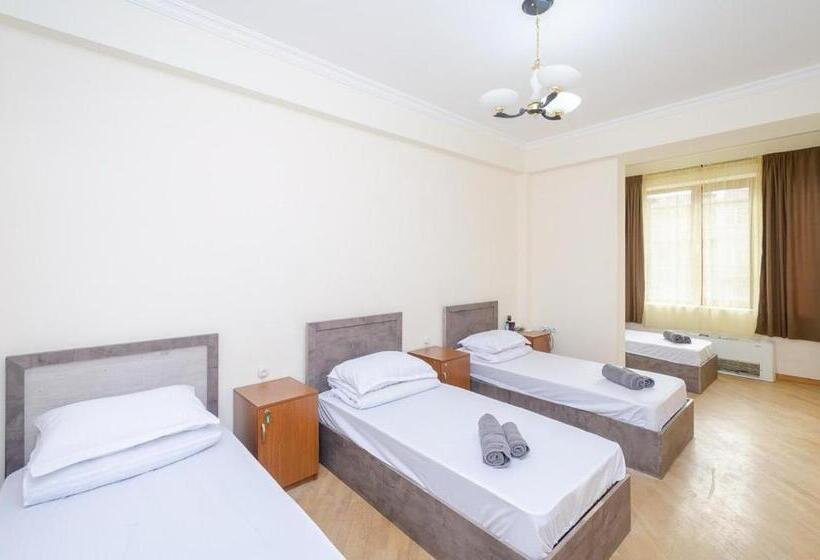 Areva Hostel & Apartment