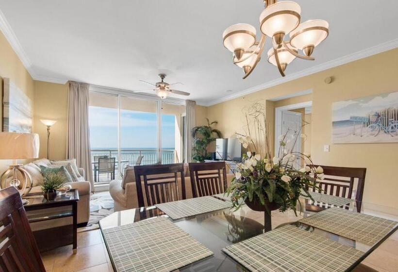 Beach Front Luxury, Amazing Views, Indigo East, 5 Stars,   2 Balconies , Guest Choice Award!