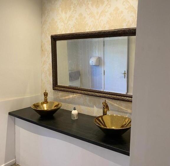 צימר Château De Porcheresse