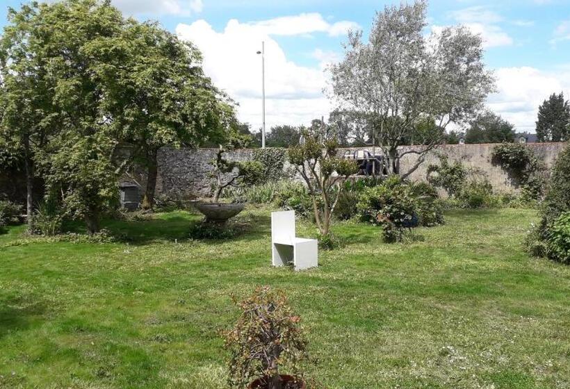 مبيت وإفطار Les Balcons Sur La Loire
