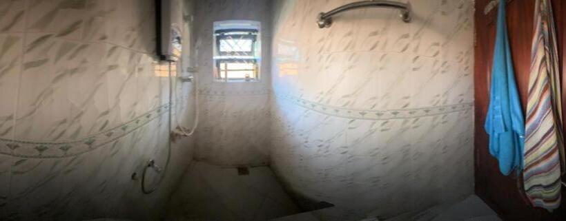 تختخواب و صبحانه Lido Azzurro Garuga