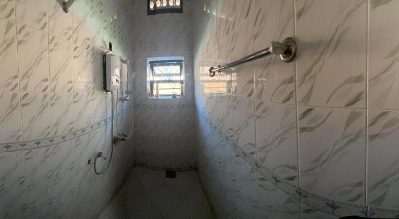 تختخواب و صبحانه Lido Azzurro Garuga