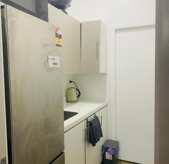 צימר Stay At The Art Gallery