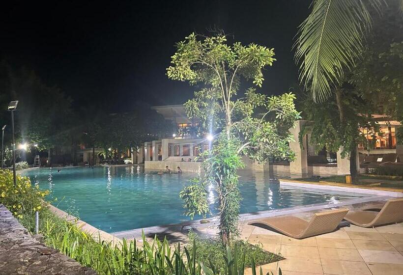 住宿加早餐  Tu Casa At Pico De Loro   Myna B