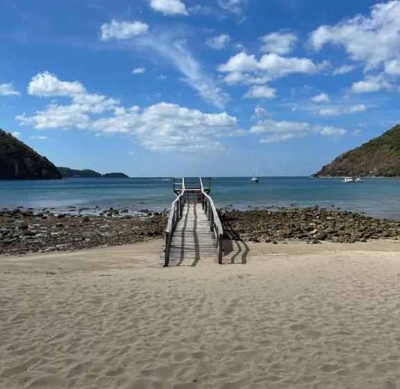 Nocleg ze śniadaniem Tu Casa At Pico De Loro   Myna B