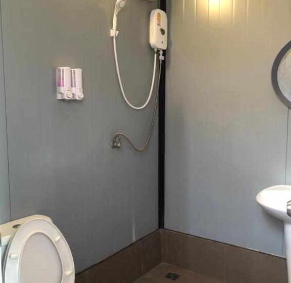 酒店 โรงแรมกรีนแฮปปี้โฮมสเตย์