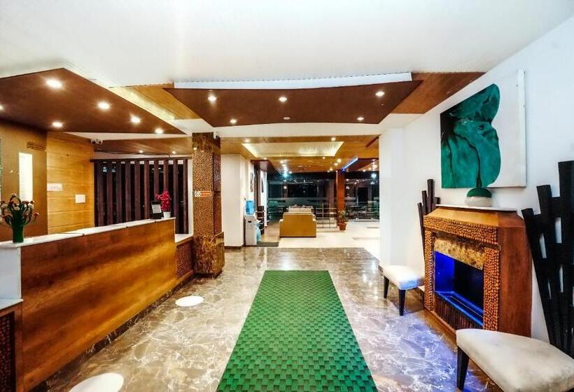 酒店 An Resort Mashobra !! Balcony View Rooms !! Parking !! Open Terrace !! Playing Zone !! Best Selling