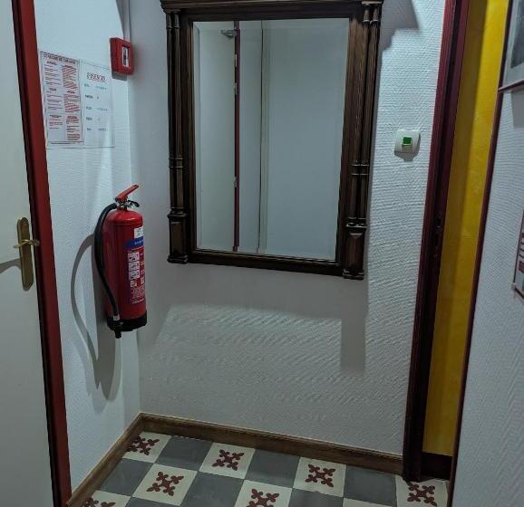 酒店 Auberge Des Pins