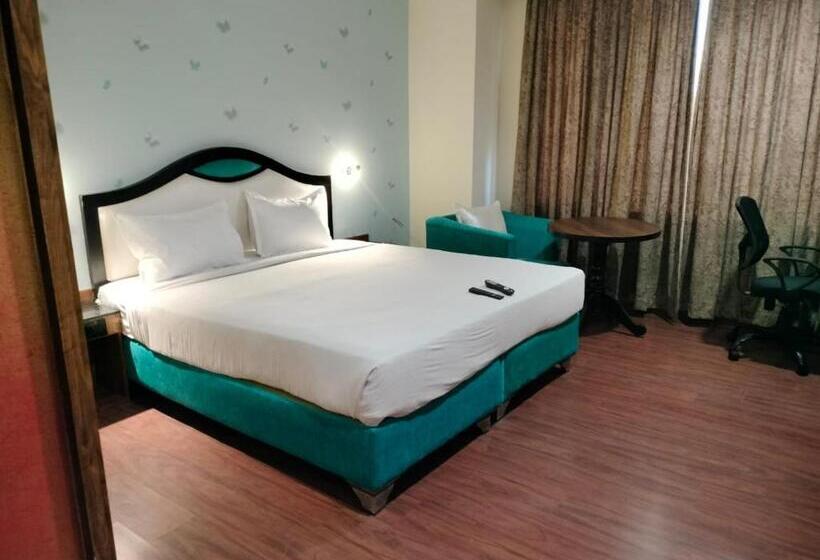 ホテル Black & White