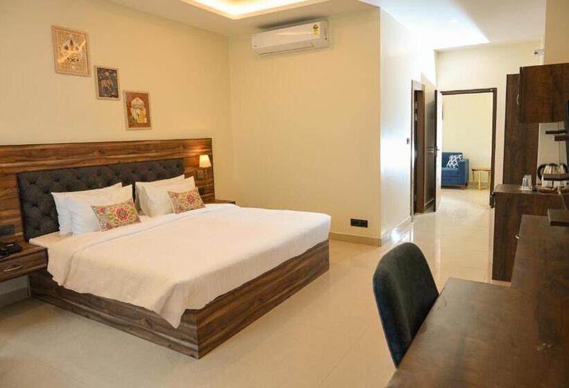 Aotel By Clarks Inn Palampur