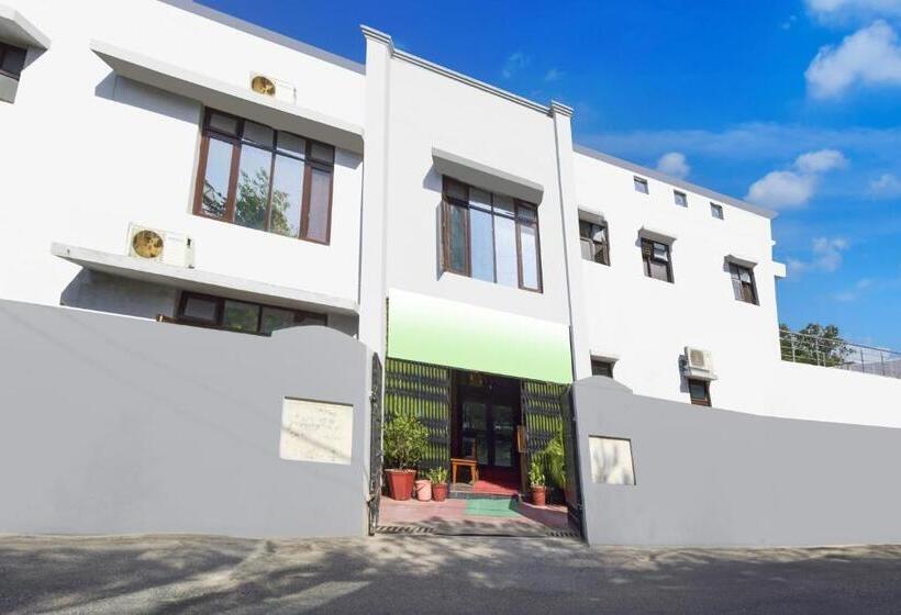 ホテル Homewood Suites And Guest House