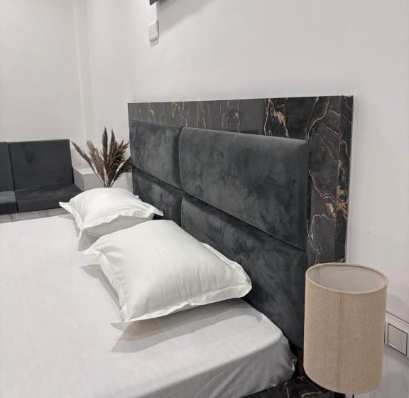 בית מלון כפרי Inara Farms