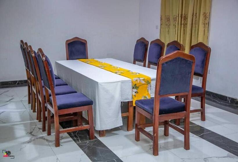 בית מלון כפרי Jukambo Lodge