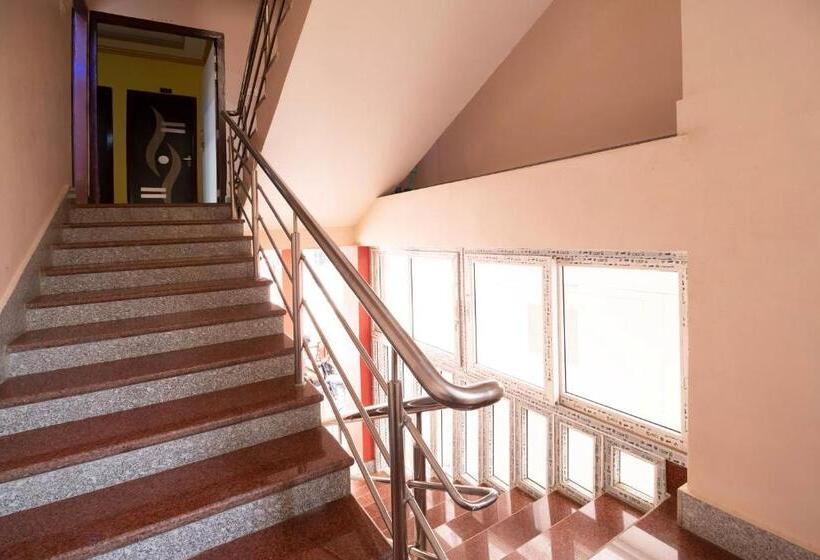 Super Hotel O Kapish Guest House