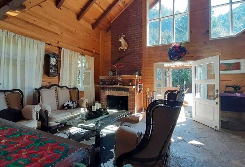 호텔 La Cabaña Del Bosque