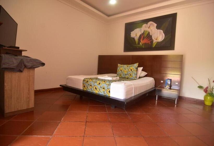 هتل Los Lagos Centro Vacacional