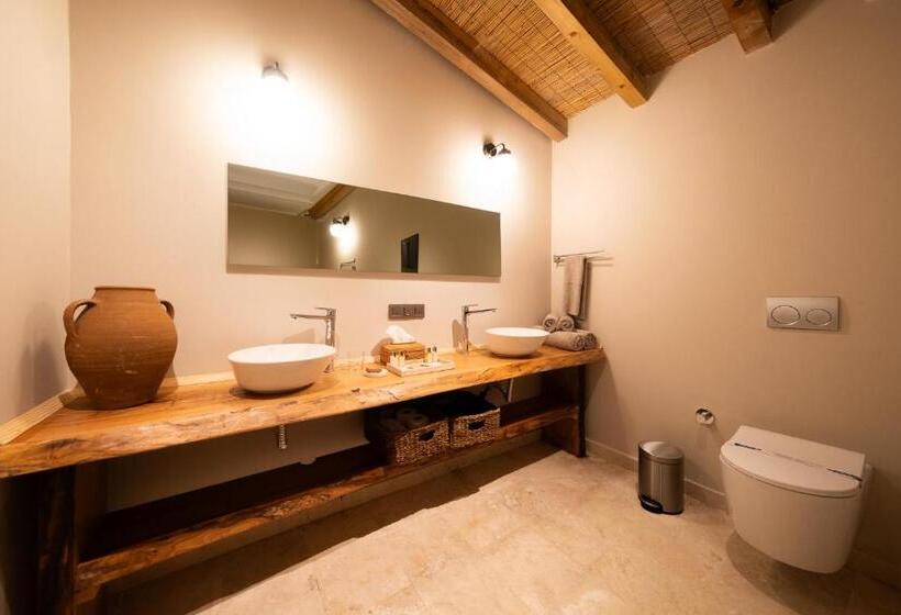 Hotel Mani̇ci̇ çi̇ftli̇k