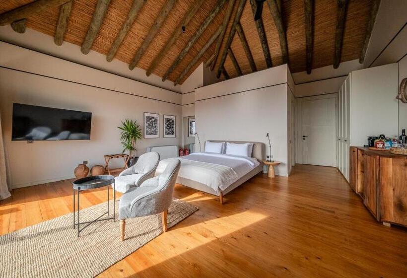 Hotel Mani̇ci̇ çi̇ftli̇k