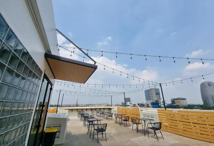 ホテル Oyo Life 93387 Sunarmi House