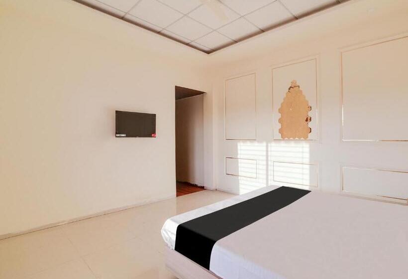 בית מלון כפרי Oyo Saubhagya Shri Resort