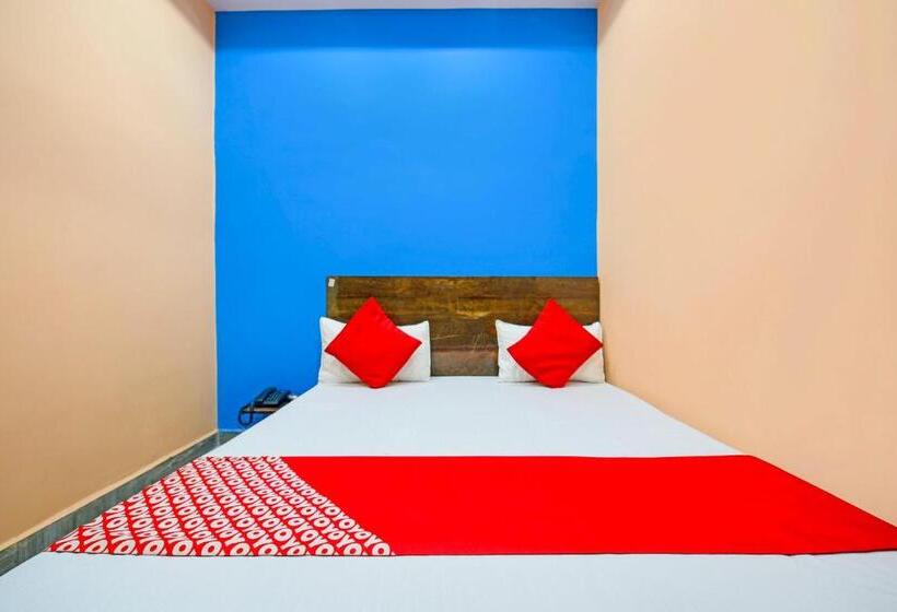 فندق Oyo Triple Six