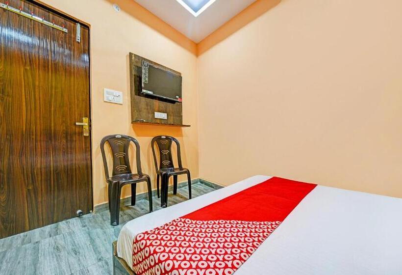 فندق Oyo Triple Six
