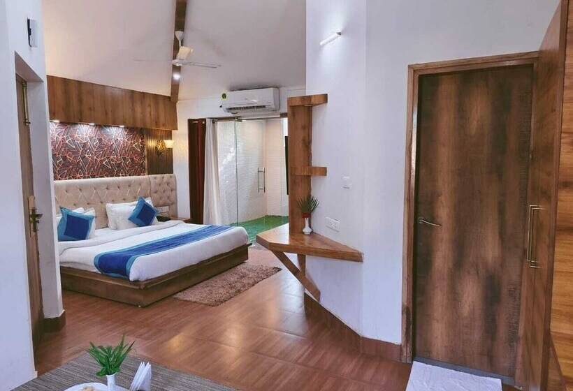 בית מלון כפרי Royals Moonlight Resort,corbett