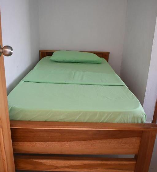 ホテル Shaddai Restaurante Y Hospedaje