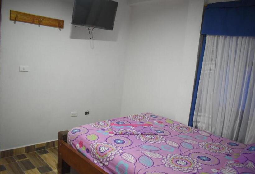 ホテル Shaddai Restaurante Y Hospedaje