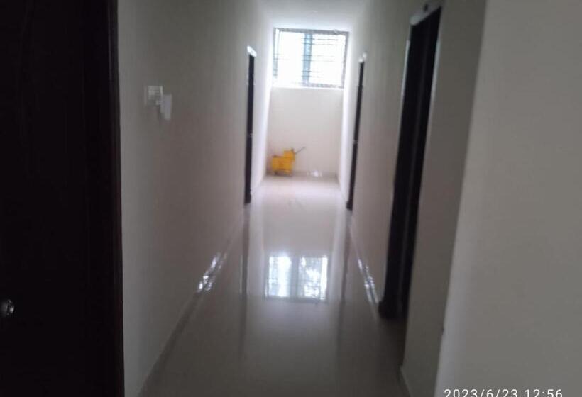 호텔 Sri Kamakshi Bhavan