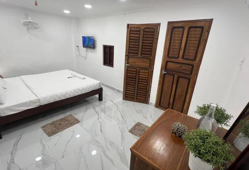 בית מלון כפרי Villa De Jeff