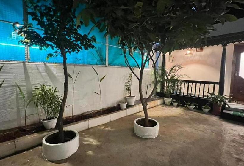 בית מלון כפרי Villa De Jeff