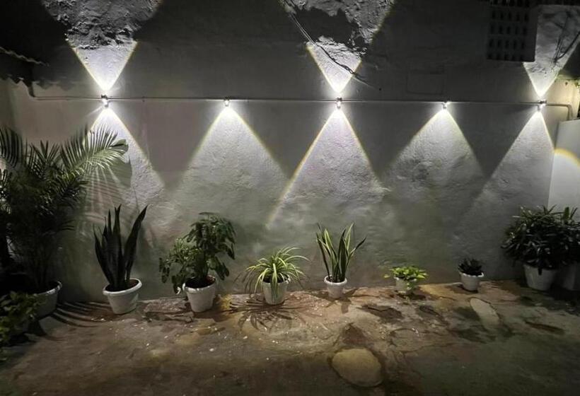 בית מלון כפרי Villa De Jeff