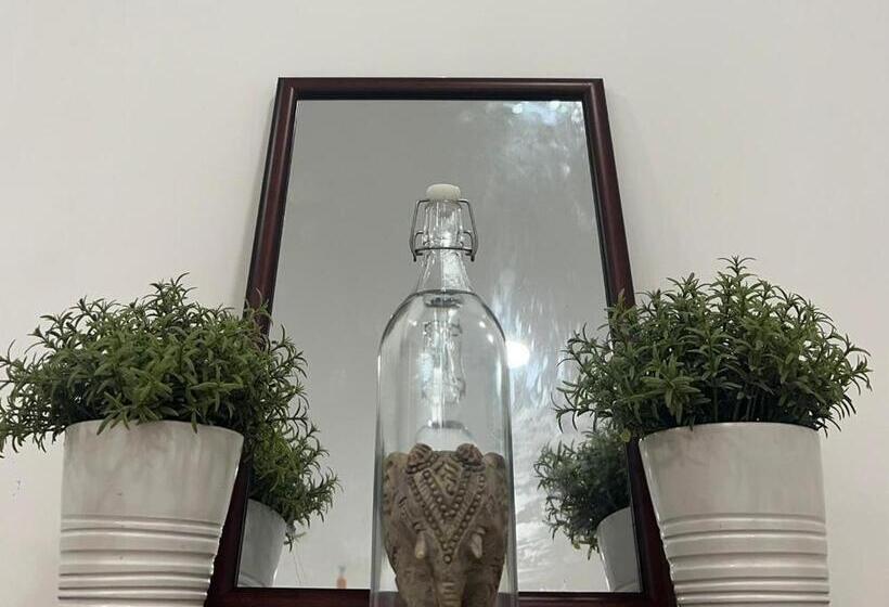 בית מלון כפרי Villa De Jeff