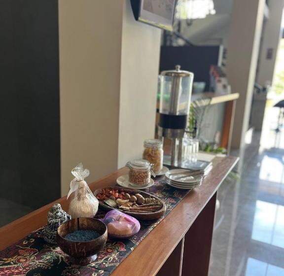 Kiyana Premiere Hotel Batang