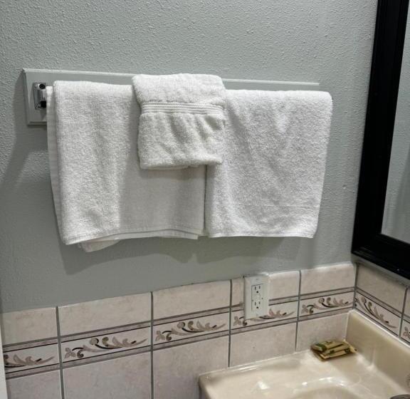 La Cienega Inn Motel