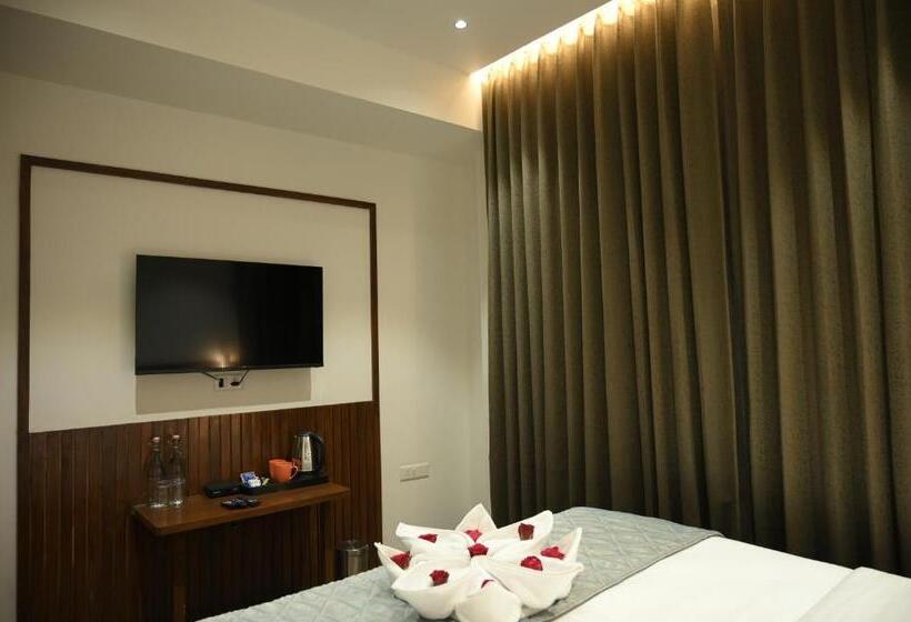 Mango Leaf Lake Resort