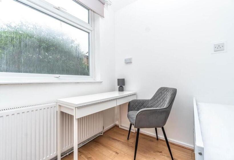 ペンション Bright Guest House In Hackney