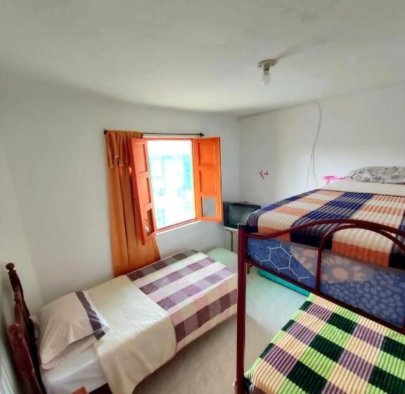 بنسيون Casa De La Abuela