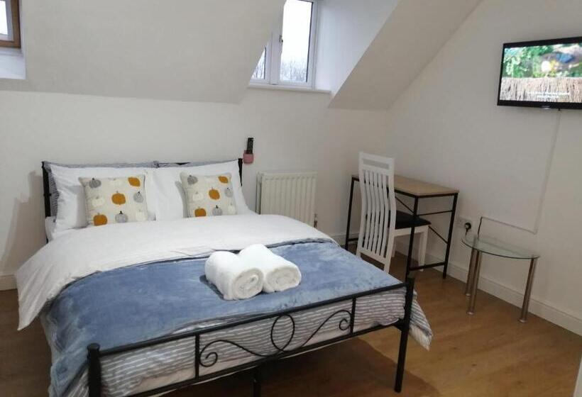 膳宿费 Eagle Way Apartment