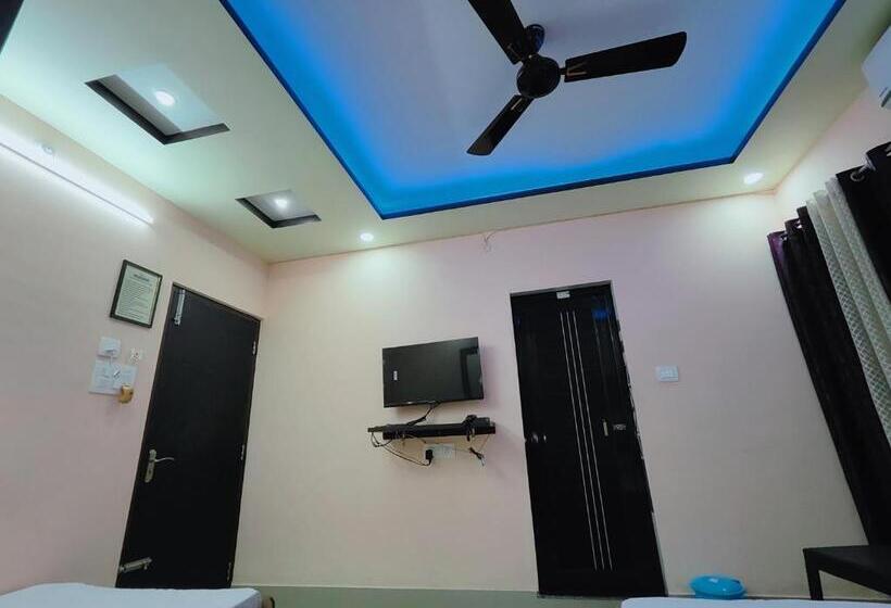 پانسیون Gulab Lodge