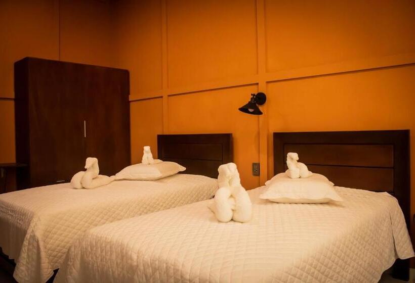 پانسیون La Casona