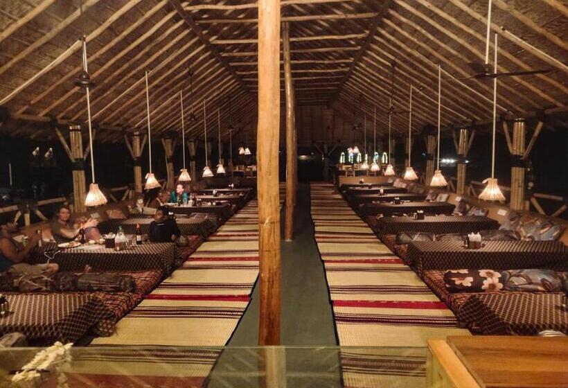 پانسیون Mowgli S Cafe Hampi & Guest House