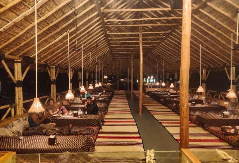 پانسیون Mowgli S Cafe Hampi & Guest House