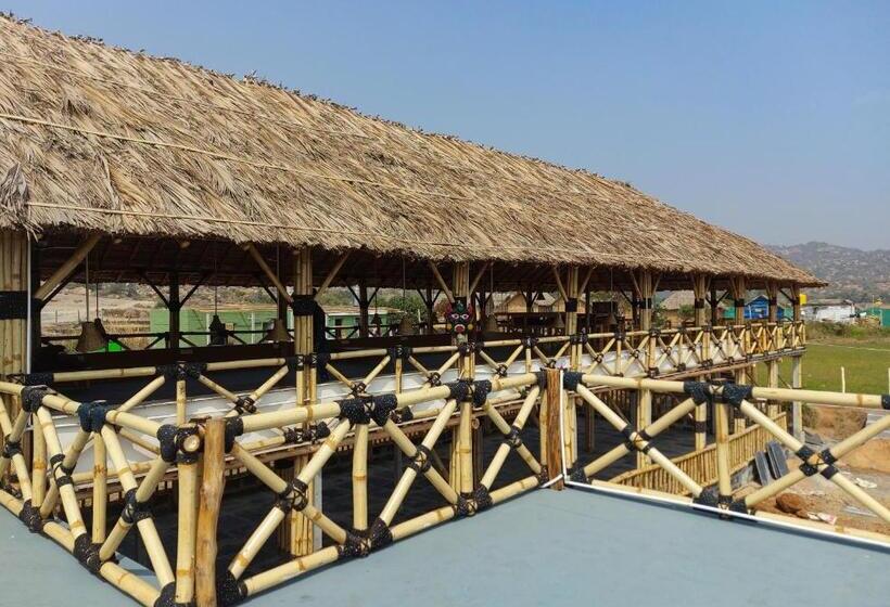 پانسیون Mowgli S Cafe Hampi & Guest House