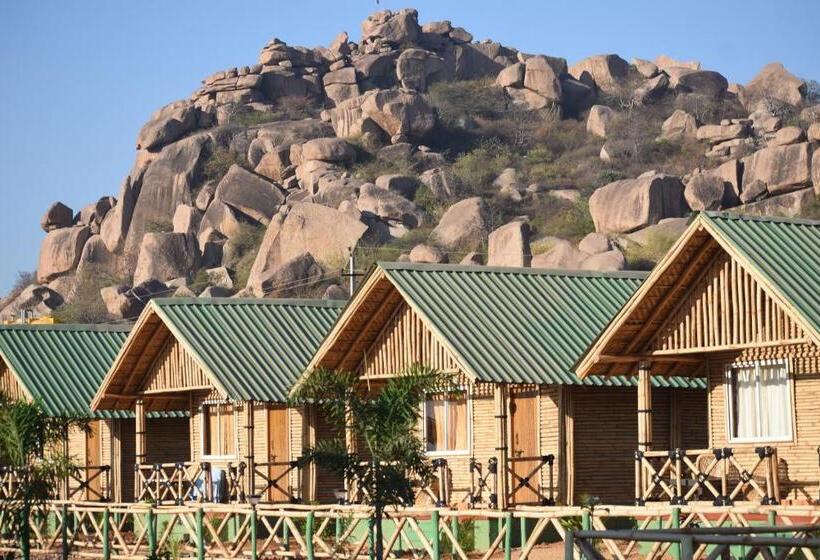 پانسیون Mowgli S Cafe Hampi & Guest House