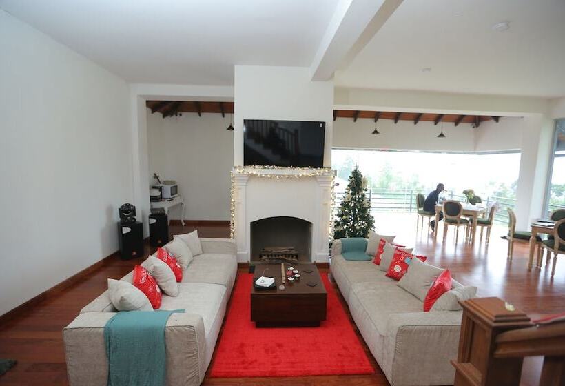 פנסיון Nicholas Cottage