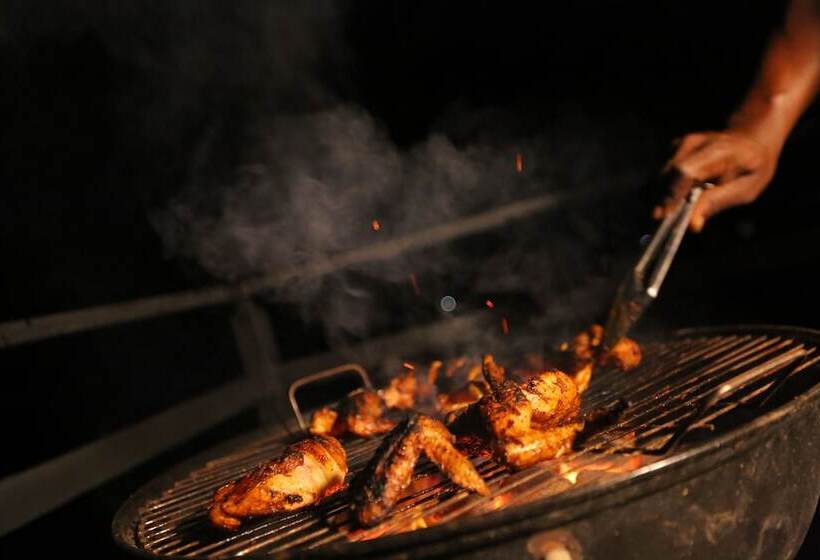 פנסיון Nicholas Cottage